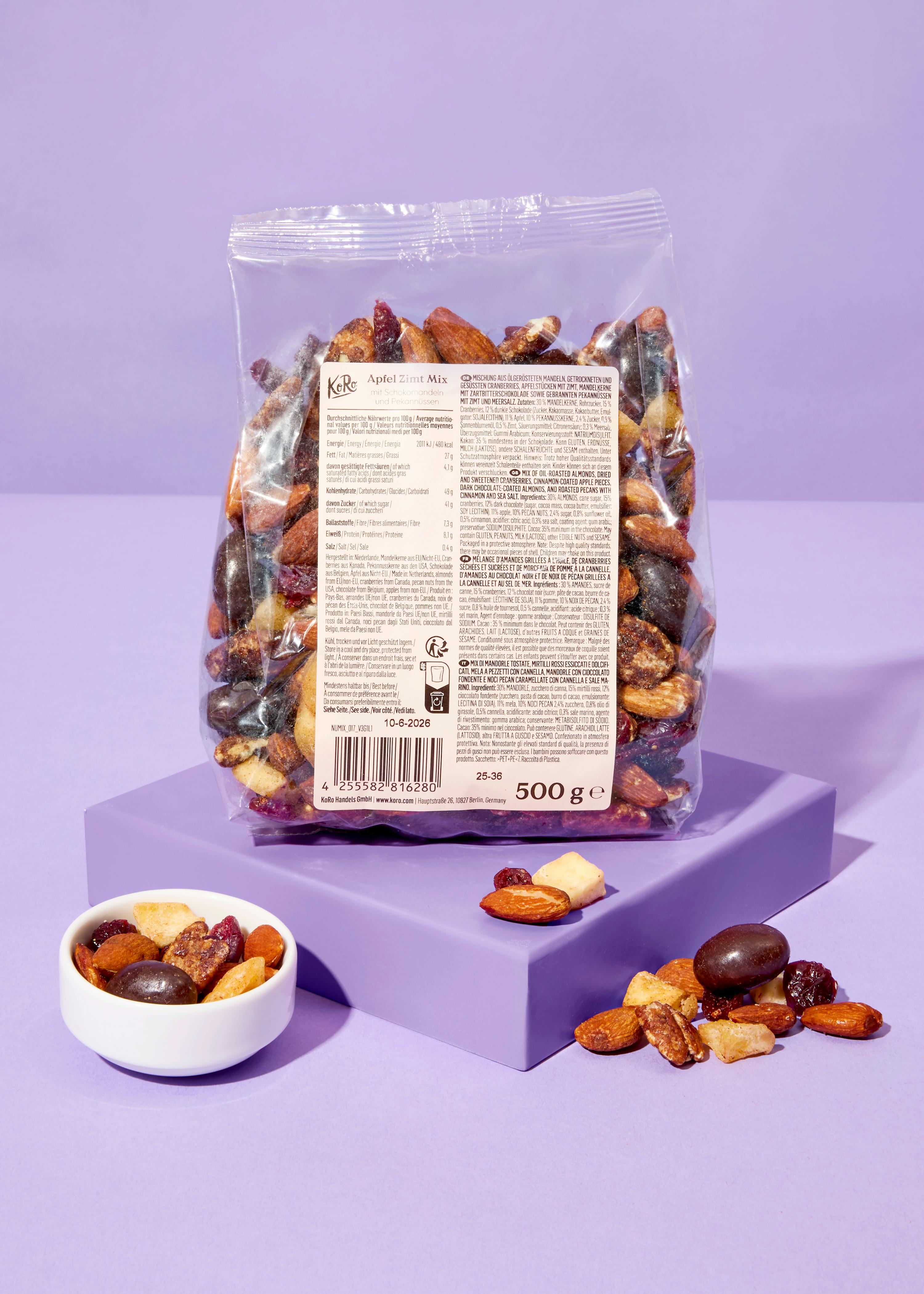 Apple & cinnamon mix with chocolate almonds and pecans 500g