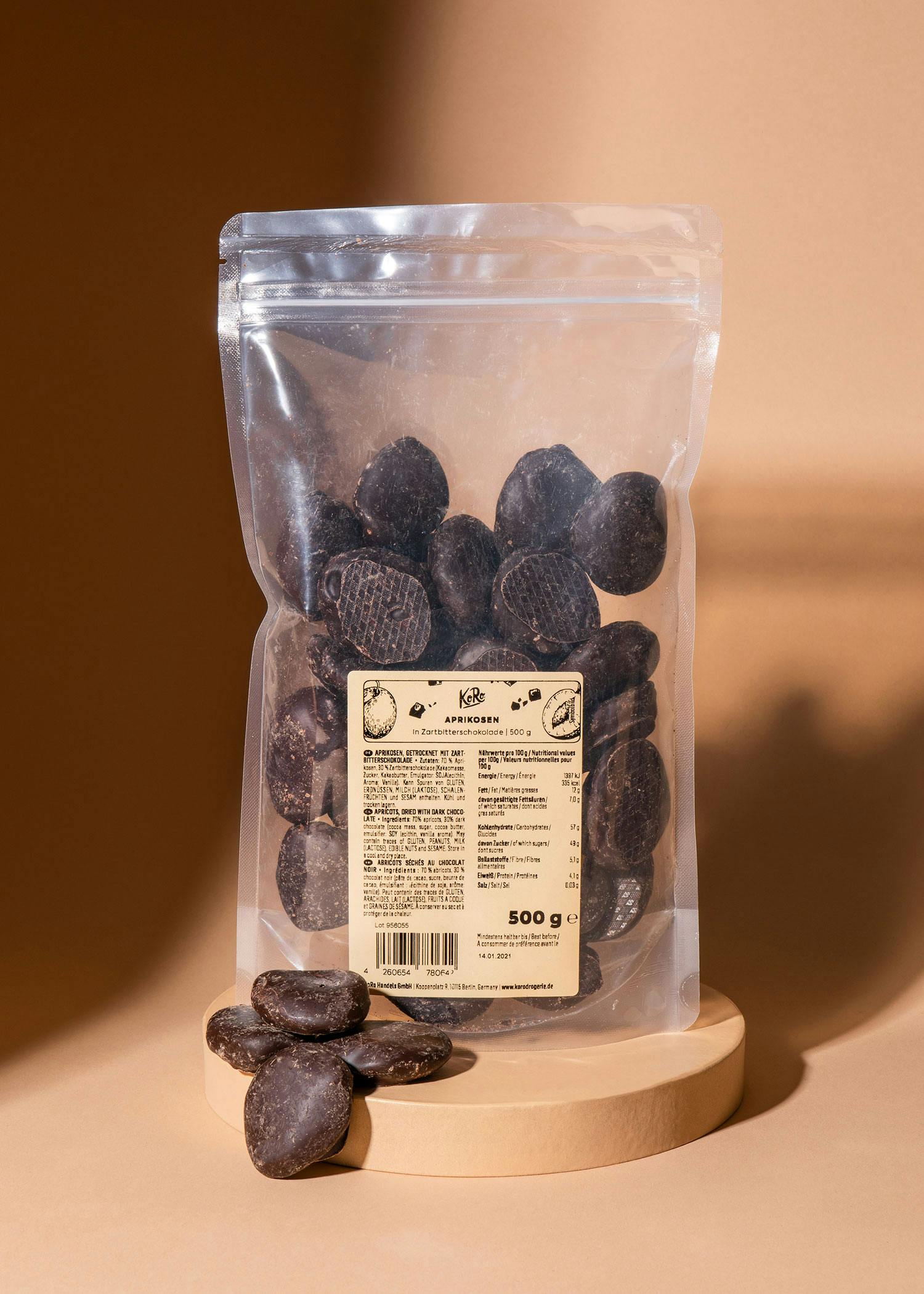 Apricots in dark chocolate 500g