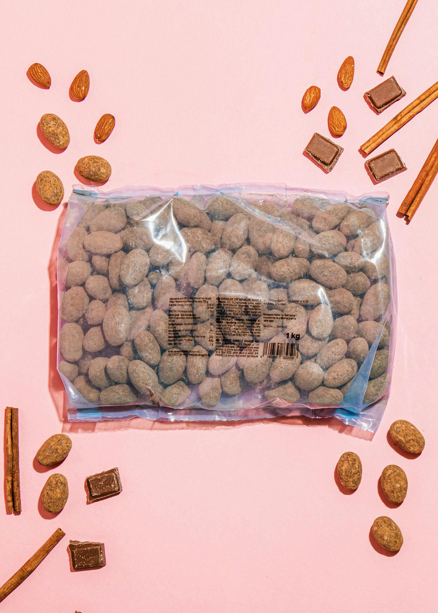 Chocolate almonds with cinnamon 1kg