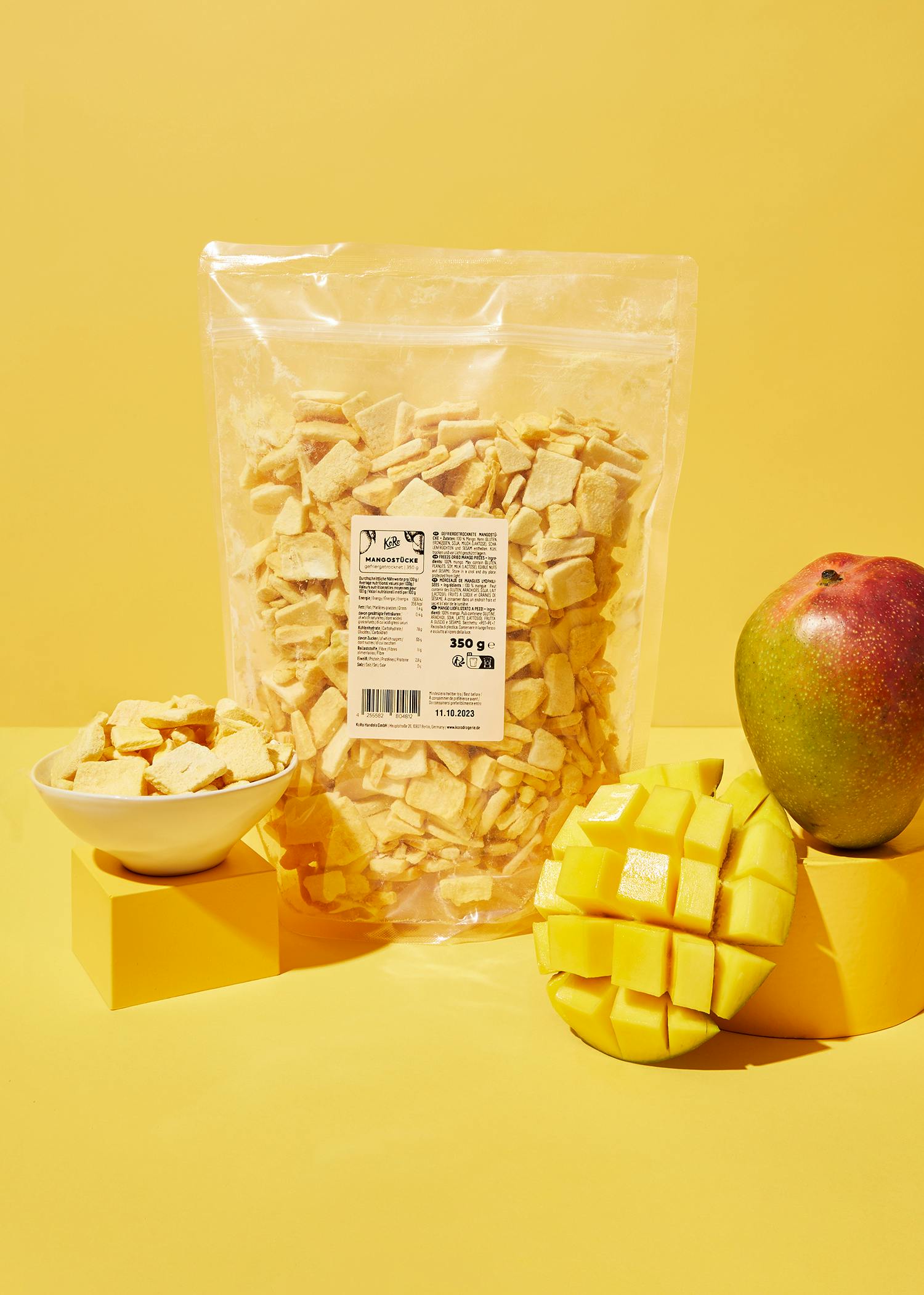 Freeze-dried mango chunks 350g