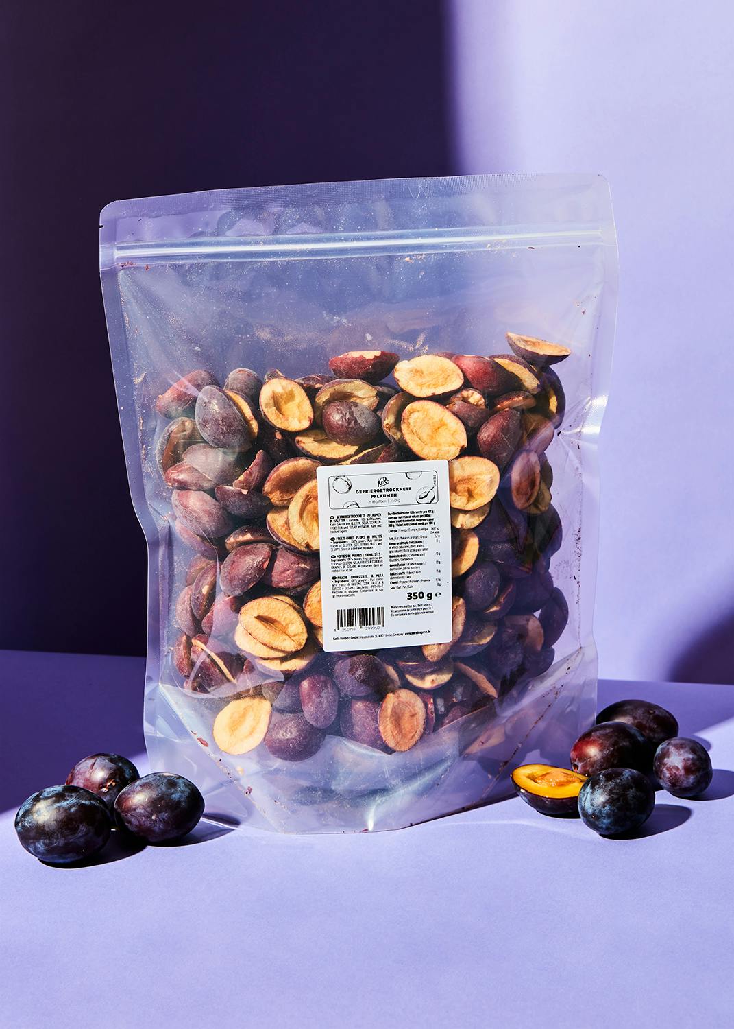 Freeze-dried plum halves 350g