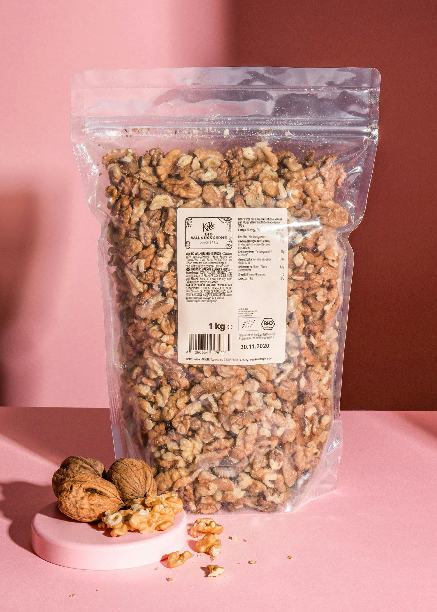 Organic walnut pieces 1kg