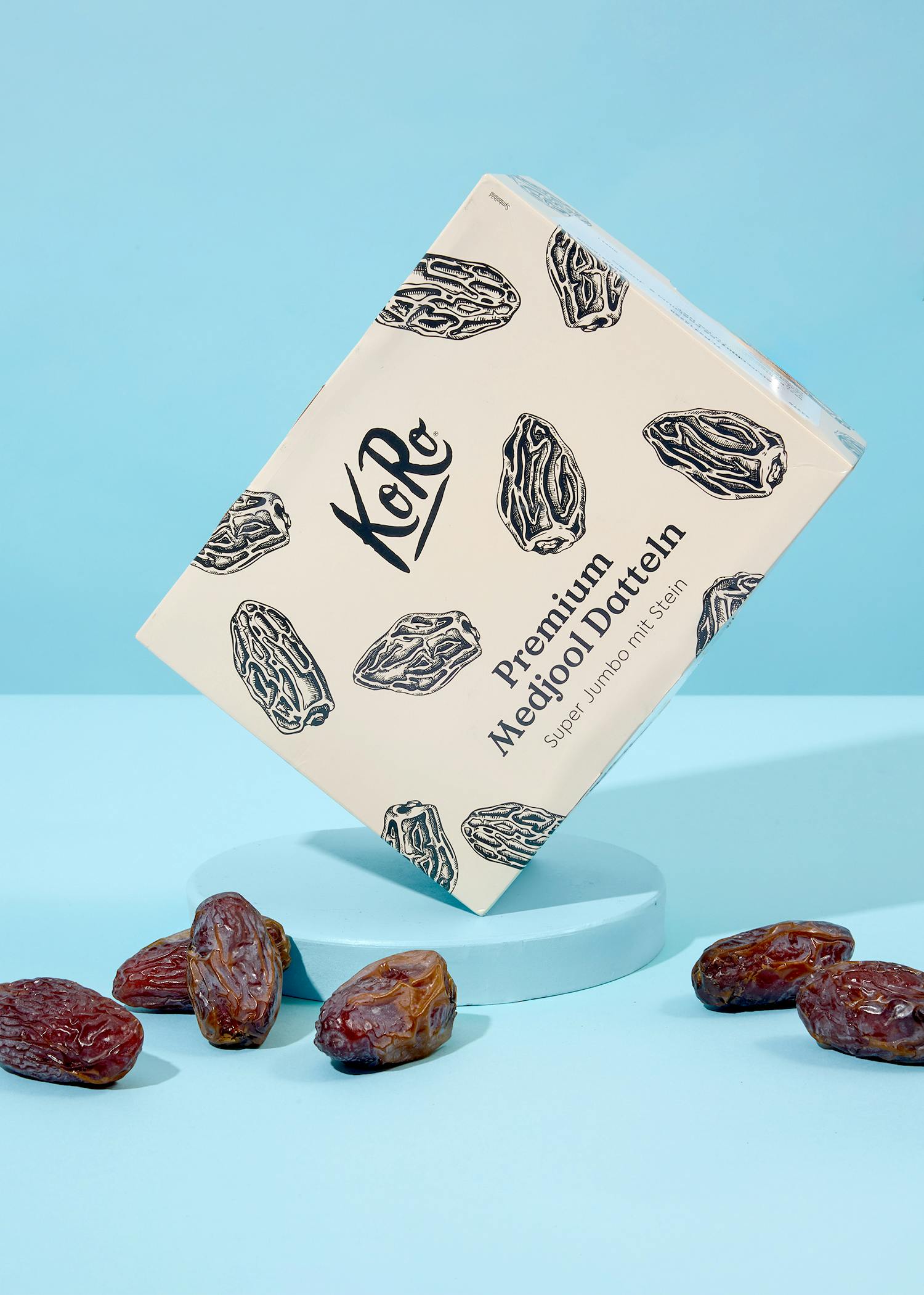 Premium Medjool Dates with pits 1 kg